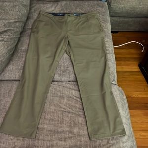 Vineyard Vines On the Go pants